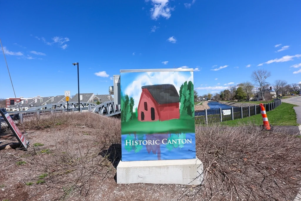 148 Neponset, Canton