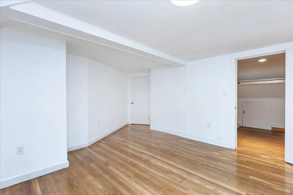 17 Boulder Rd, North Lexington