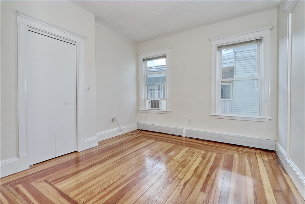 14 Holton, West Medford