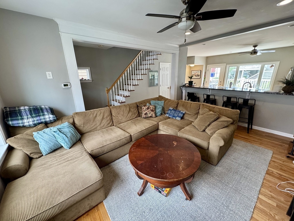 371 Silver St, South Boston