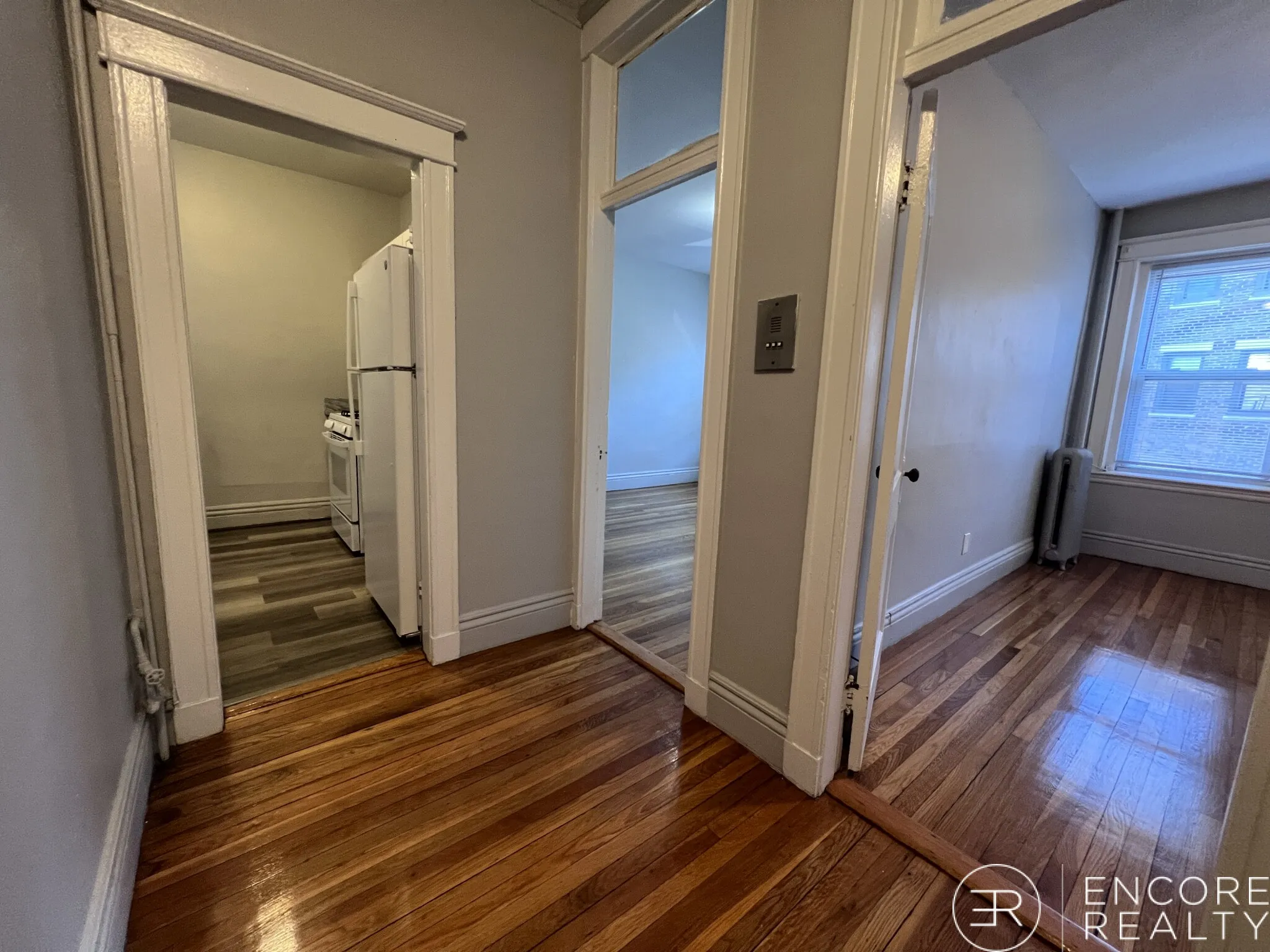 376 Riverway, Mission Hill