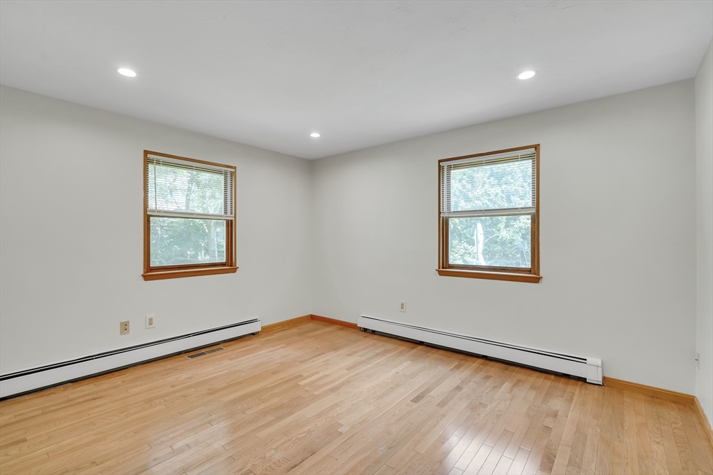 115 Rowe St, Auburndale