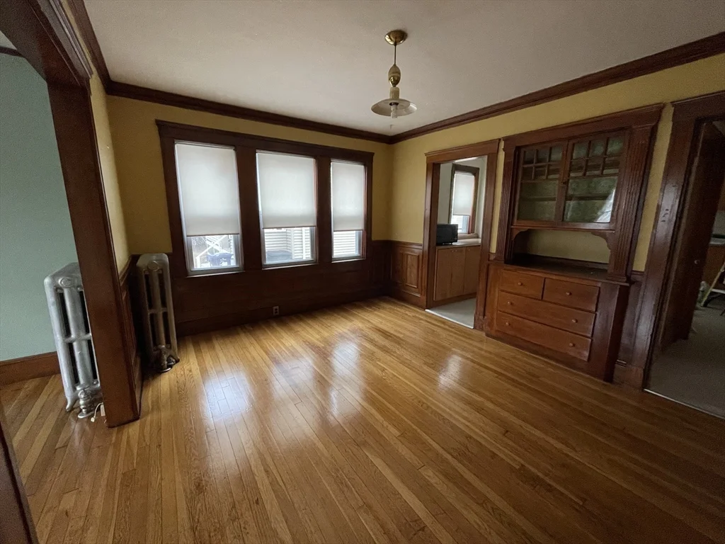 217 Faneuil St, Brighton