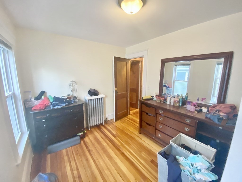 911 Broadway, Davis Square