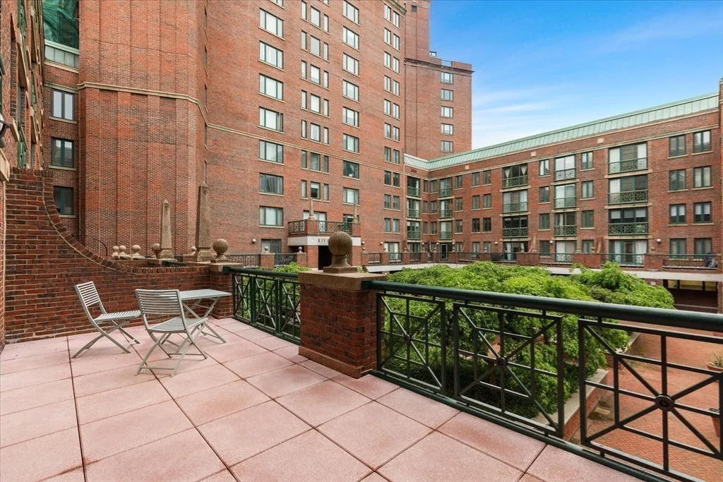 10 Rogers St, Kendall Square