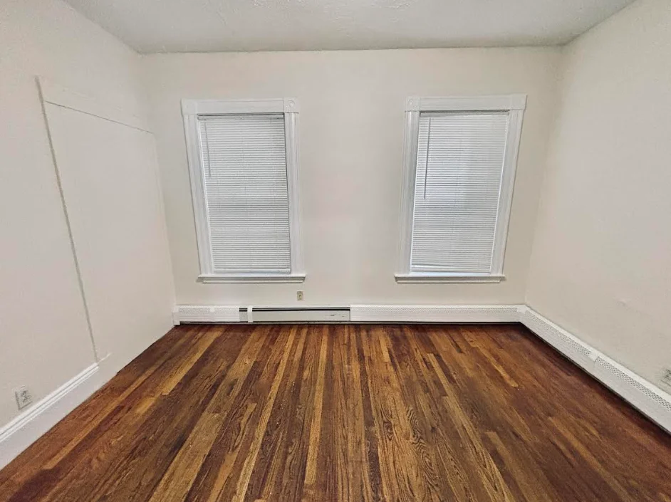 392 Washington St, Ward Two