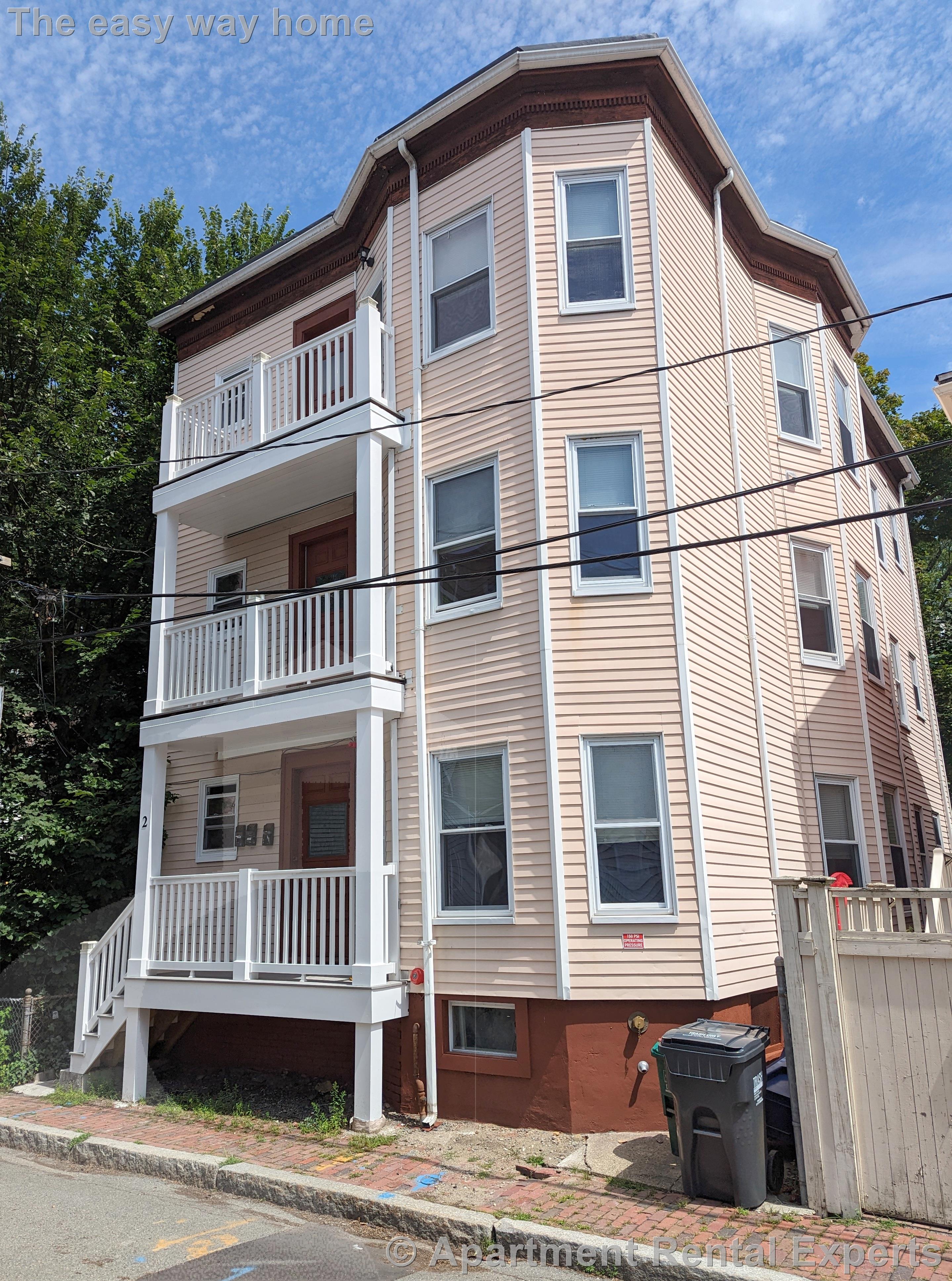 2 Sacramento Pl, Porter Square