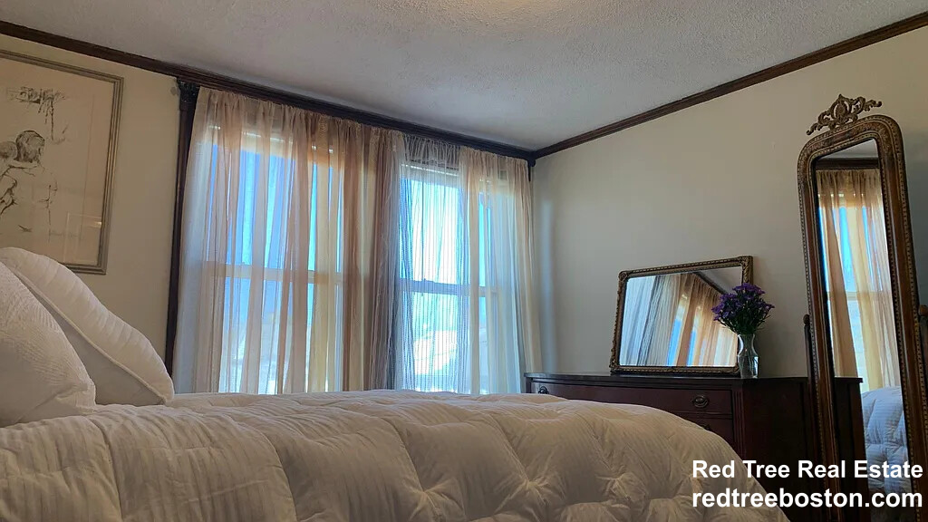 12 Homer St, Watertown