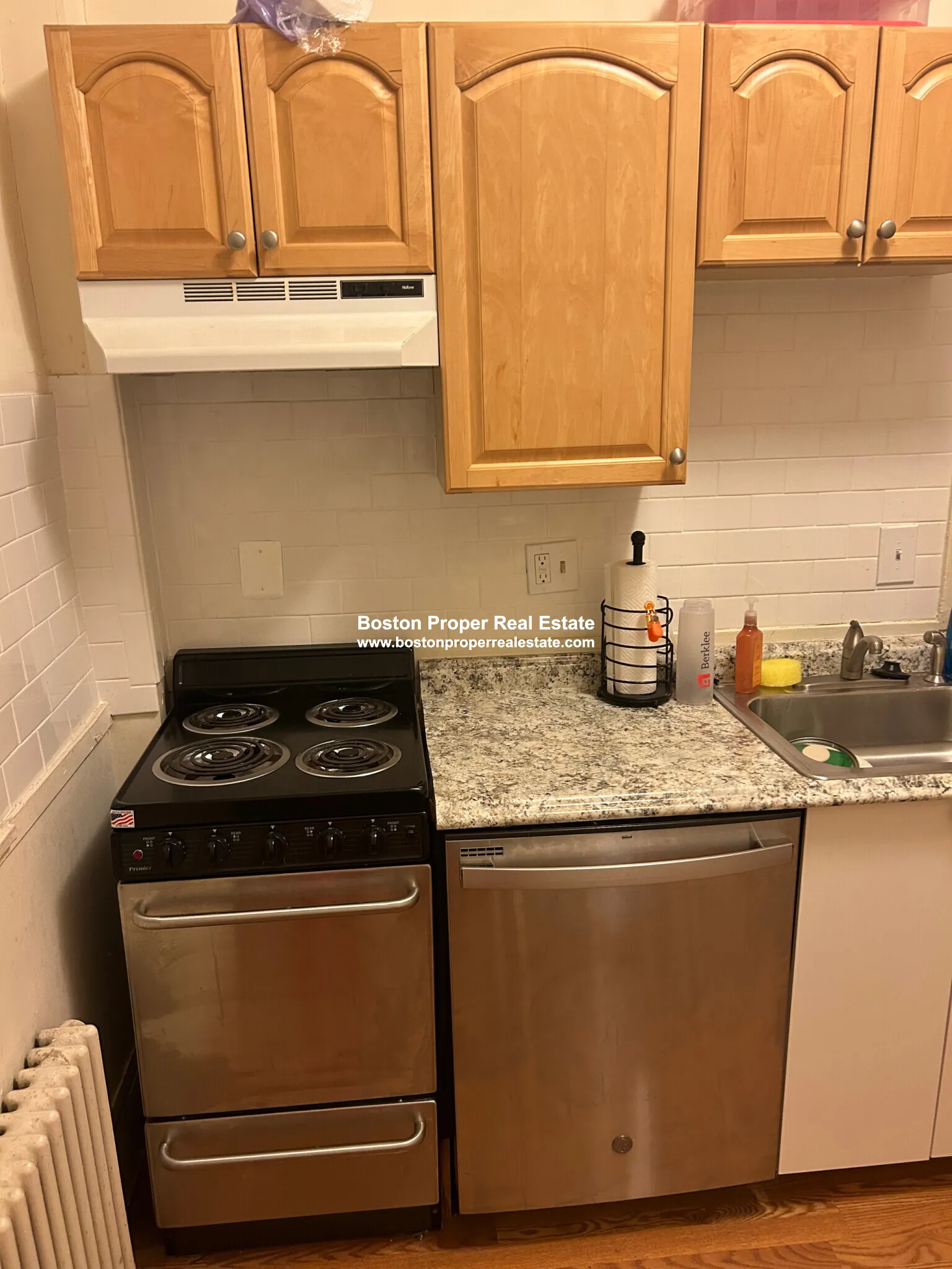 27 Bay State Rd, Fenway