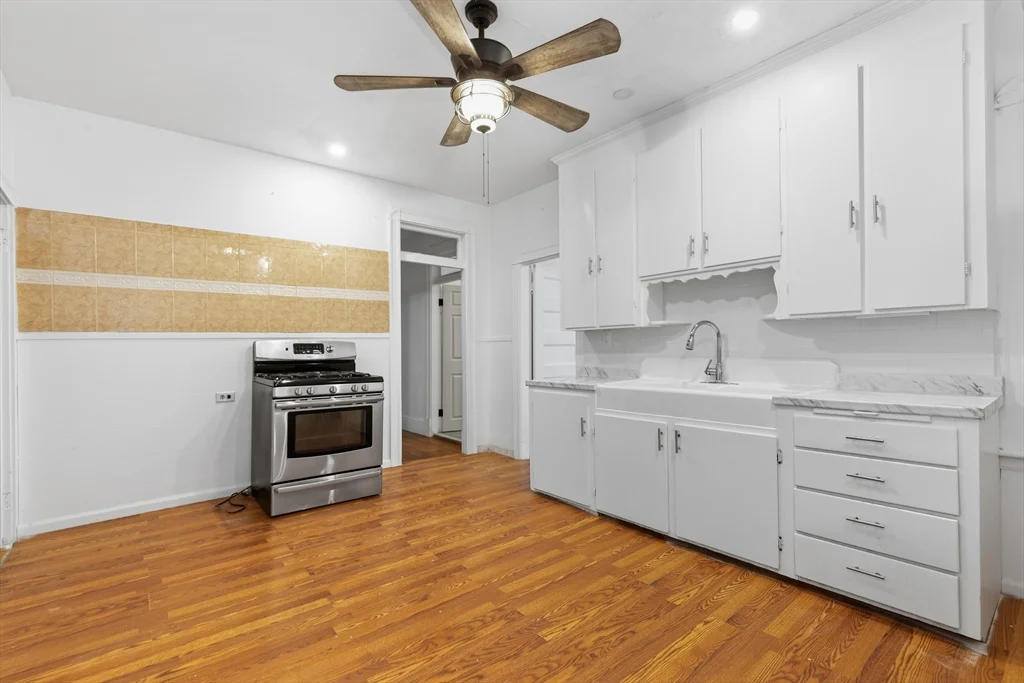 398 Spring St, Brockton
