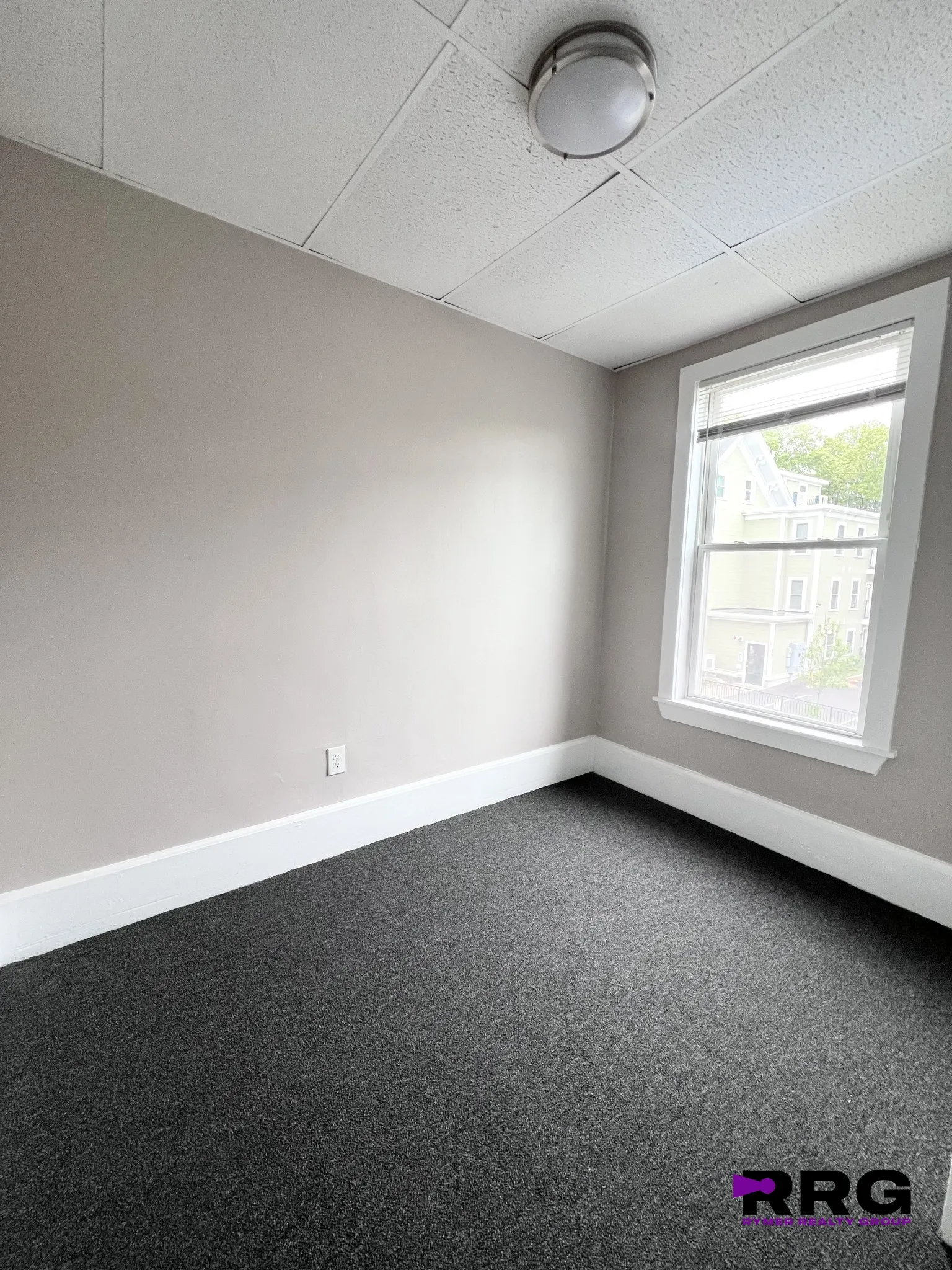 52 Blue Hill Ave, Roxbury
