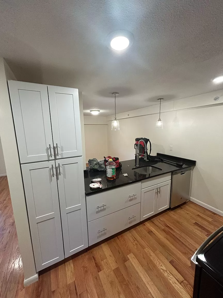 2 bed, 1 bath apartment for rent at 520 Main St Unit 3, Banks Square — photo 6 of 17