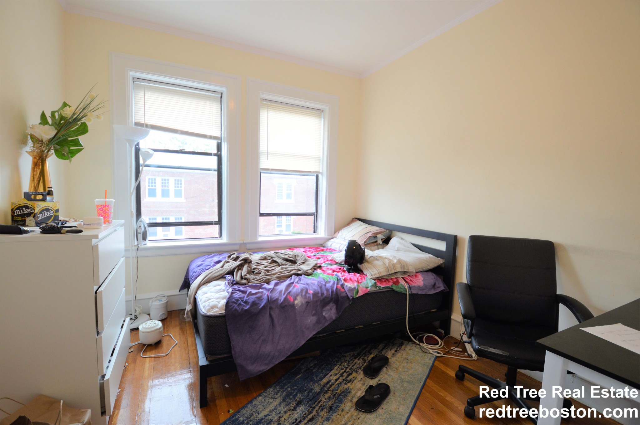 21 Park Vale Ave, Allston