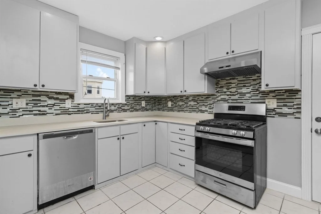 66R Stanley St, Dorchester