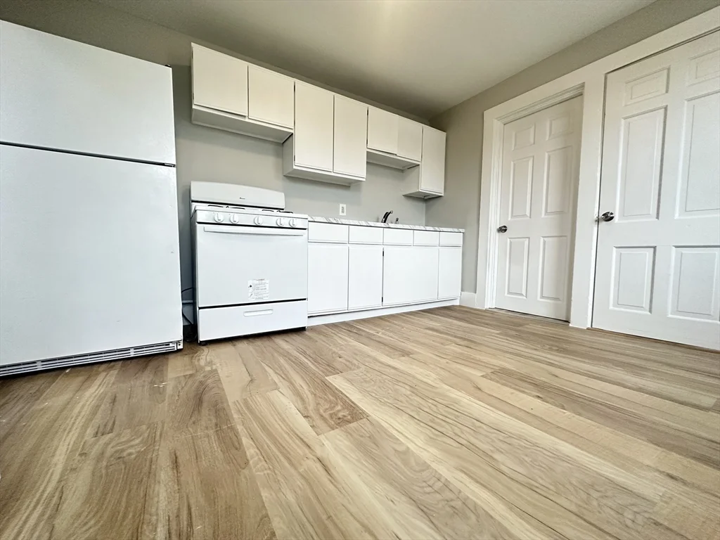 159 East Central St, Franklin