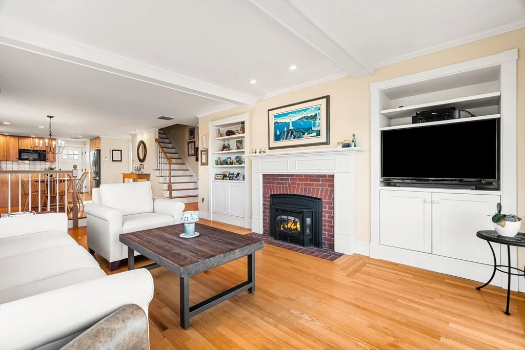 30R Harbor St, Danversport