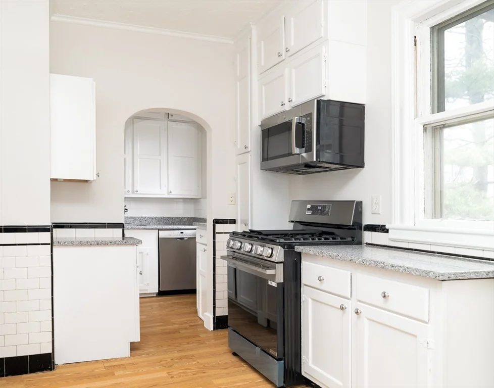 79 Naples, North Brookline