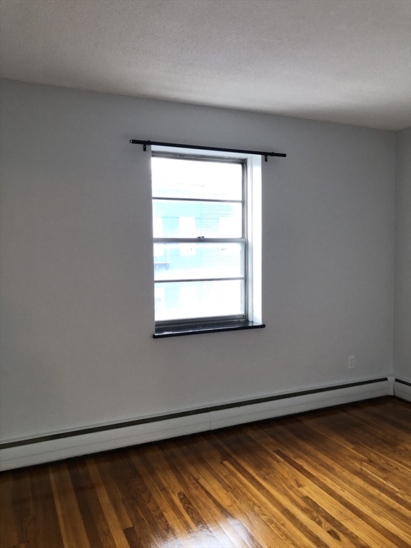 685 Moody St, Waltham