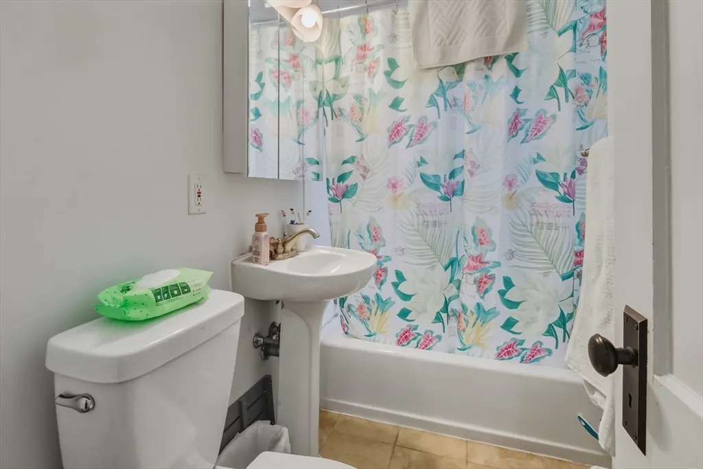 192 Brookside Pkwy, Medford