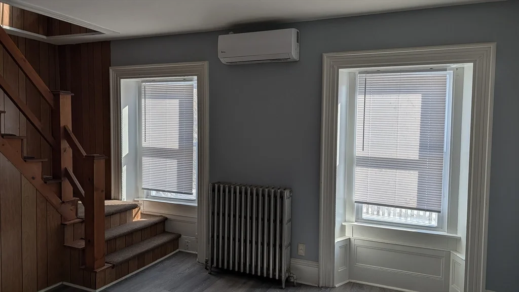 92 N Franklin St, Holbrook