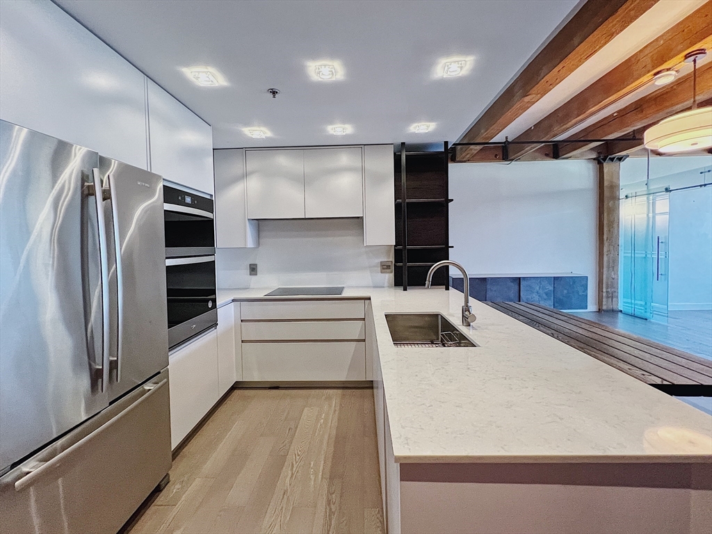 33 Sleeper St, Seaport District