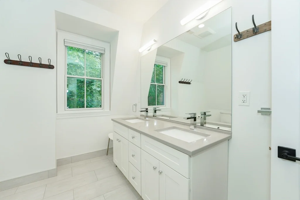 23 Irving St, Mid-Cambridge