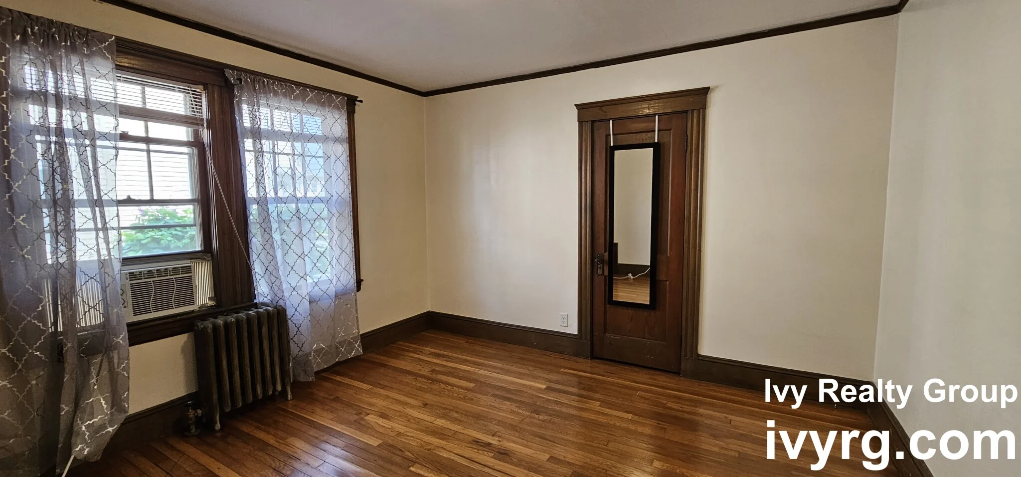 28 Rawson Rd, Arlington