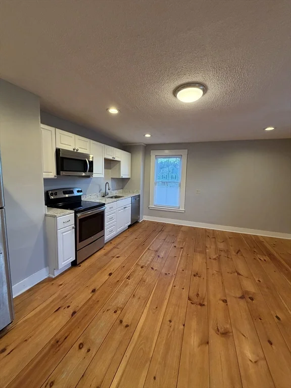 3-5 Locust, Amesbury