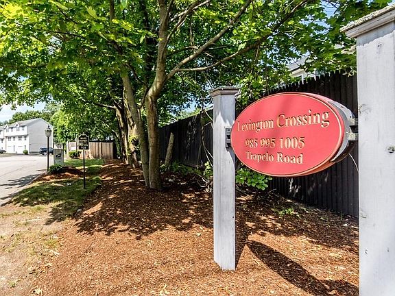 1005 Trapelo Rd, North Waltham