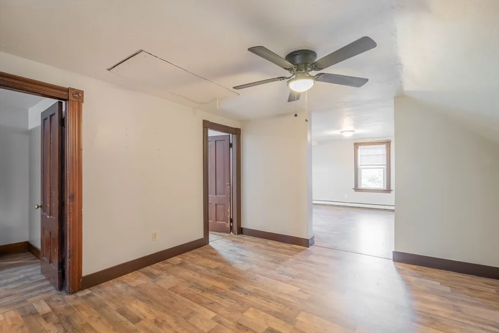 85 East Main St, West Brookfield