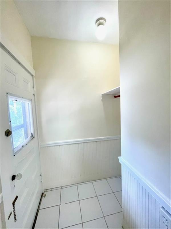 81 College Ave, Powder House Square