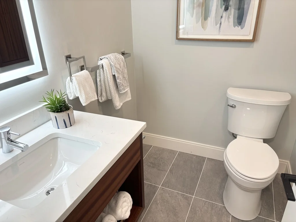 1391 Main St, Walpole