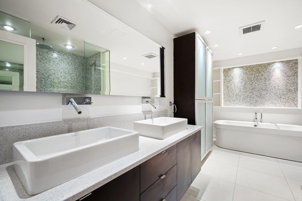 408 Beacon St, Back Bay