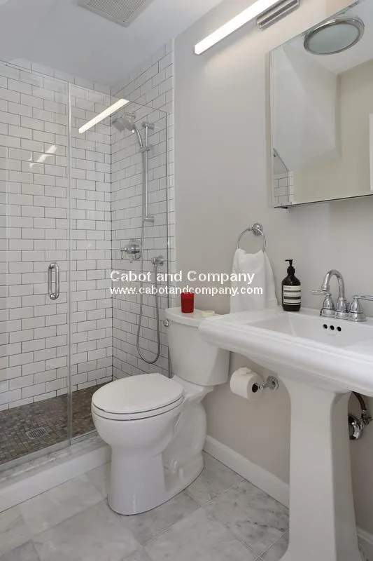 207 Canton St, South End