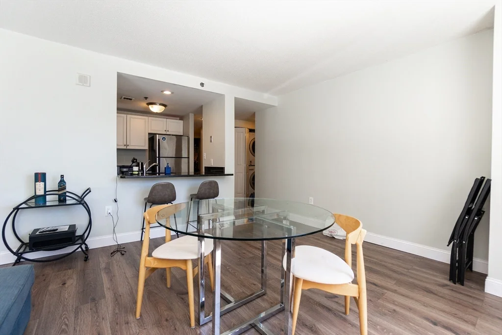 8-10 Museum Way, East Cambridge