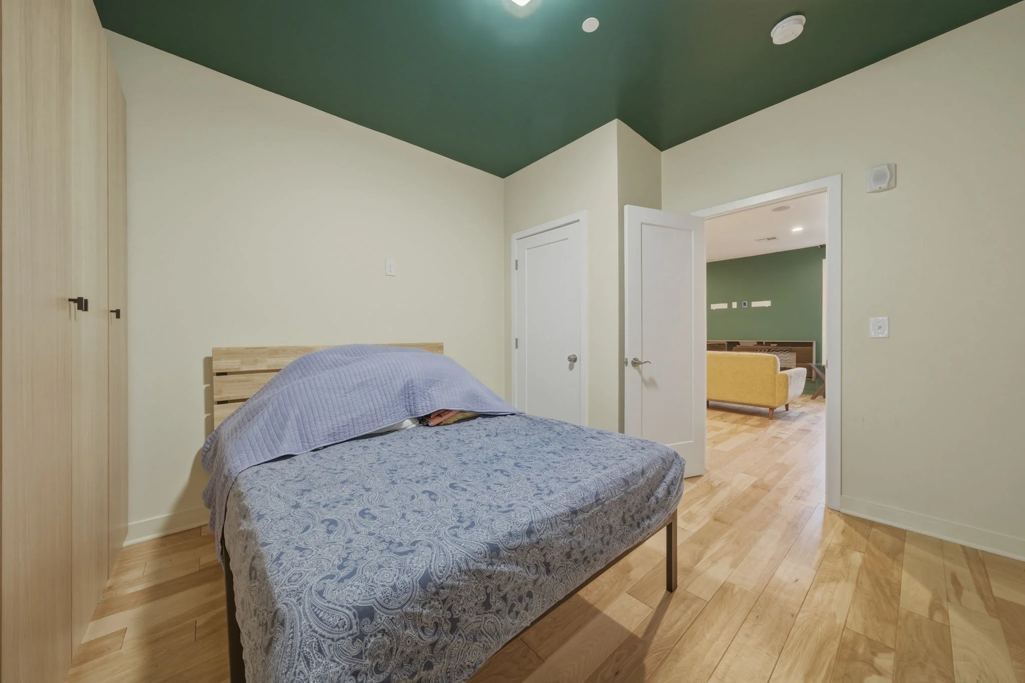 186 Paris St, East Boston