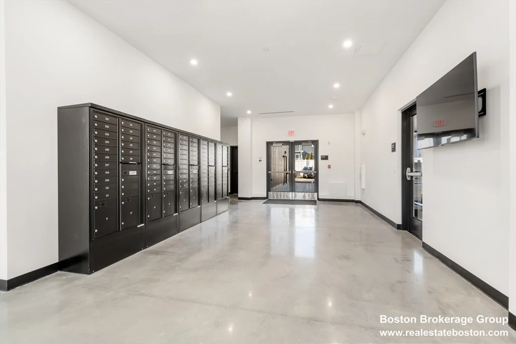 600 Broadway, South Boston