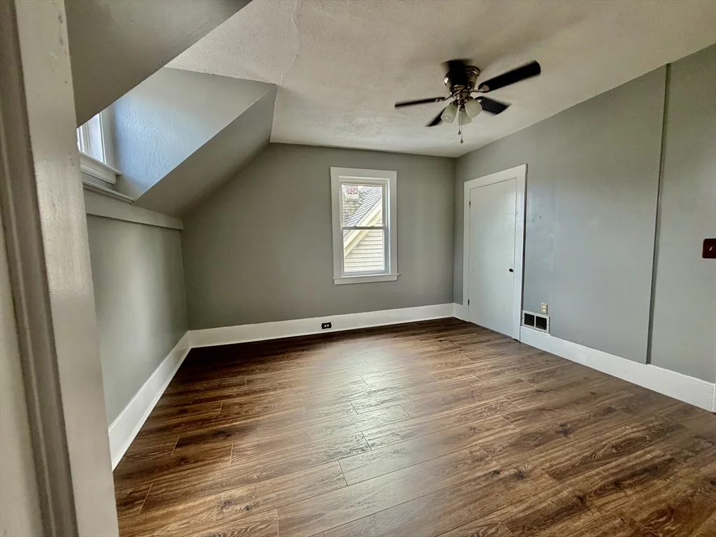 86 Maplewood Ave, Gloucester