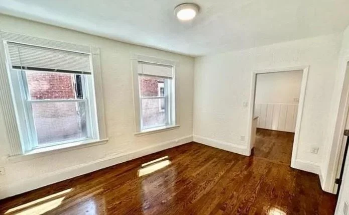 4 Garden Court St, North End