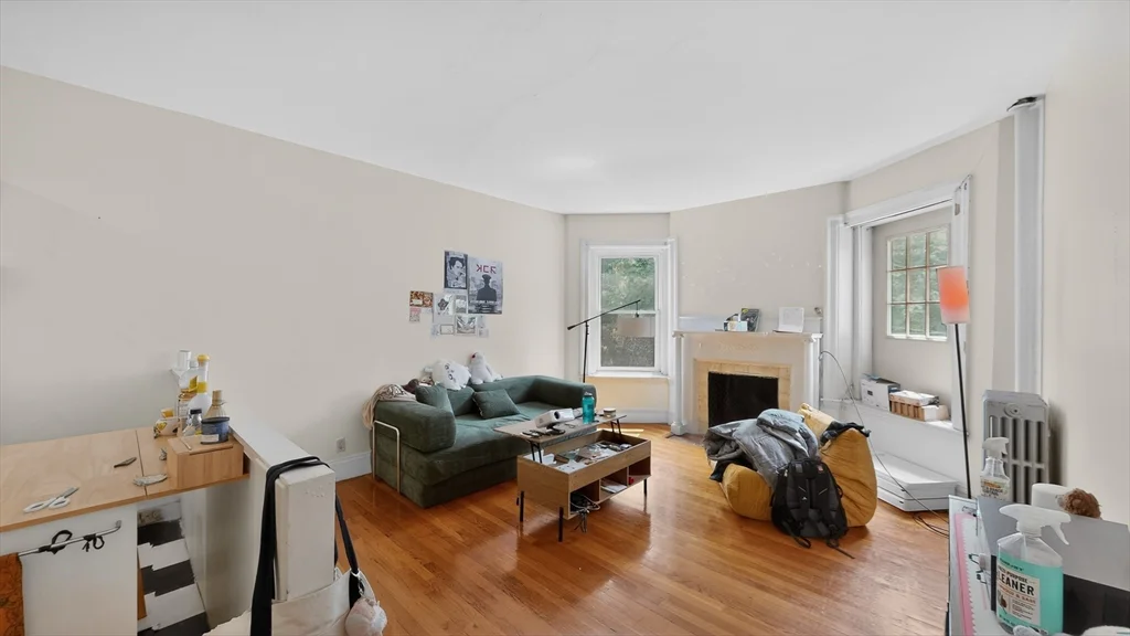 1071 Beacon St, Coolidge Corner