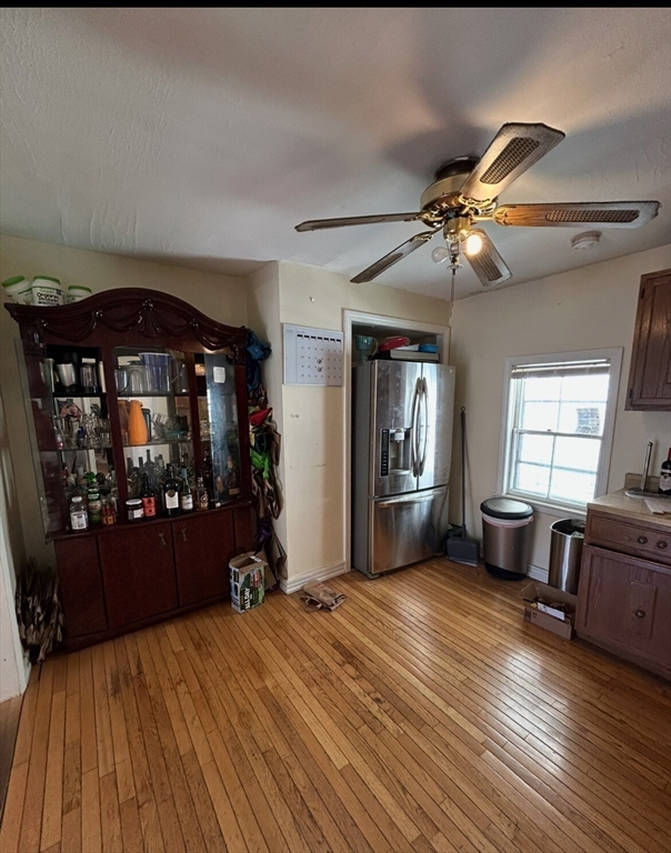 4 Saint Mary Rd, Central Square