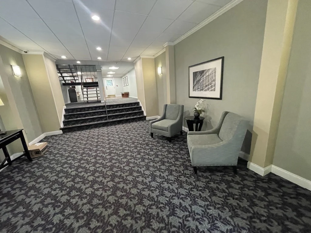 44 Broadlawn, Chestnut Hill