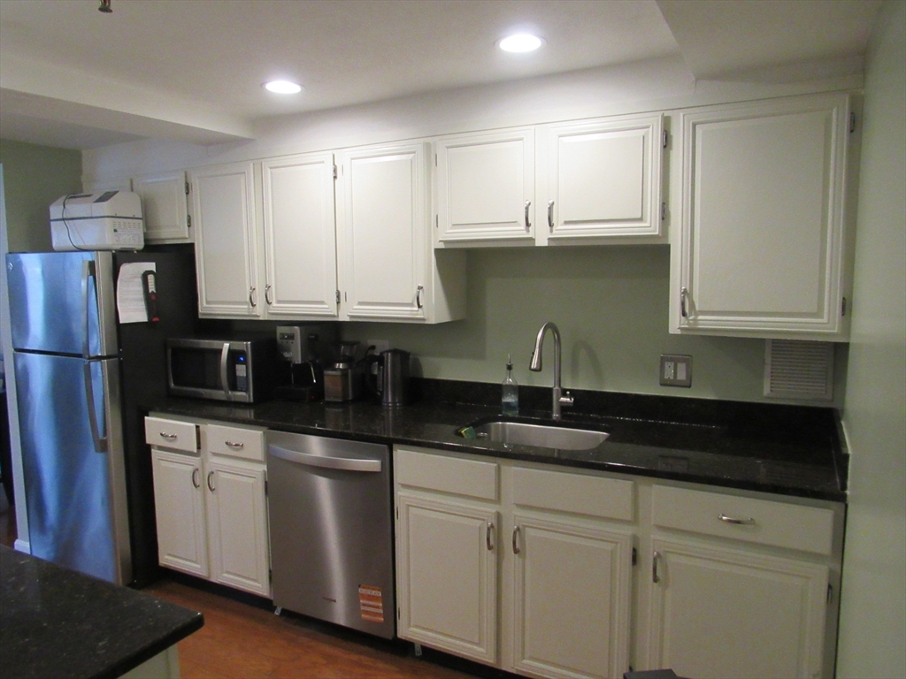 200 Market St, Downtown