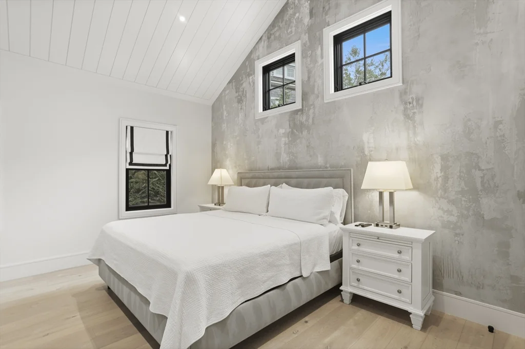 3 Old Mill Ct, Nantucket