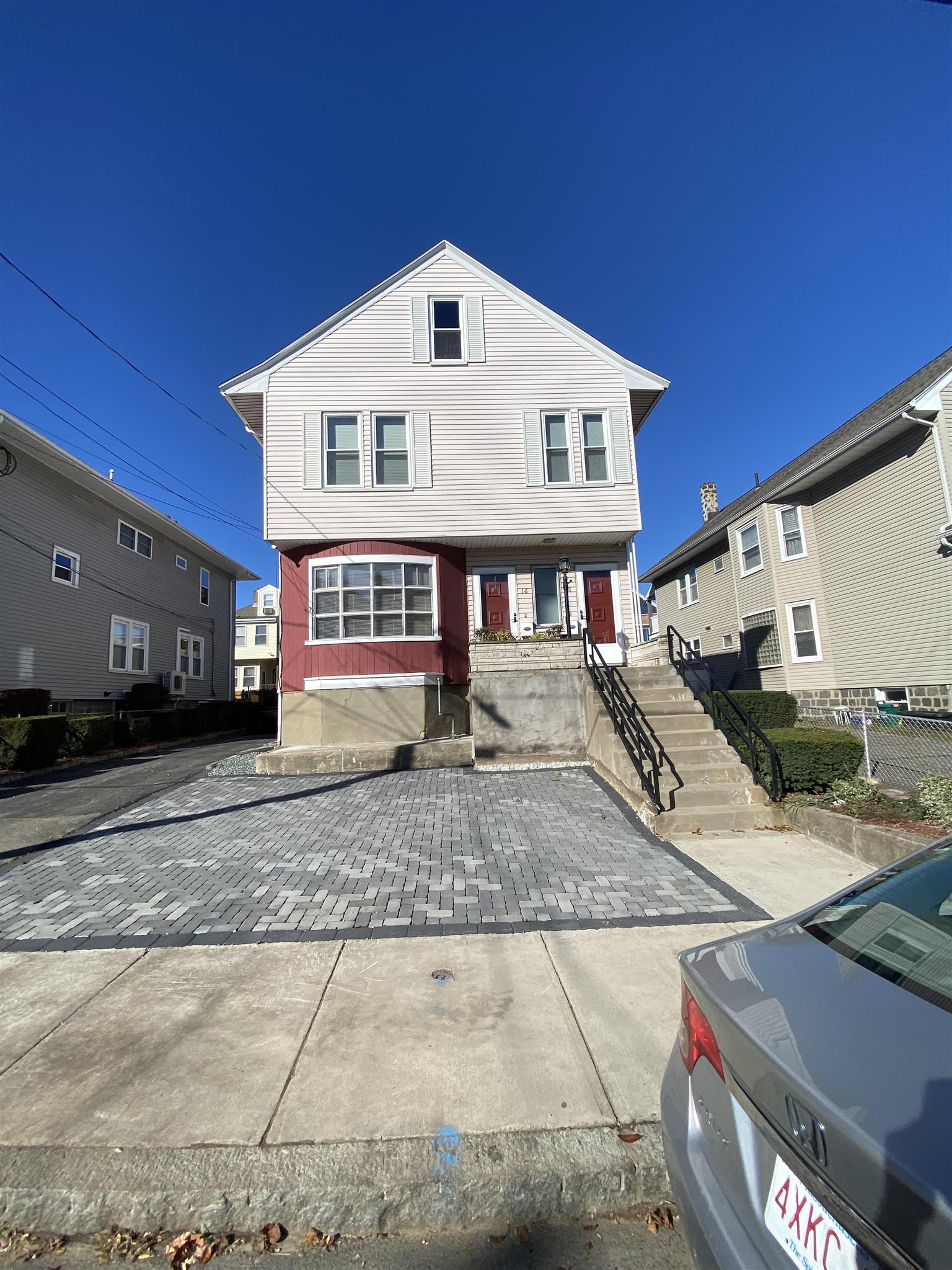 16 Alexander Ave, South Medford