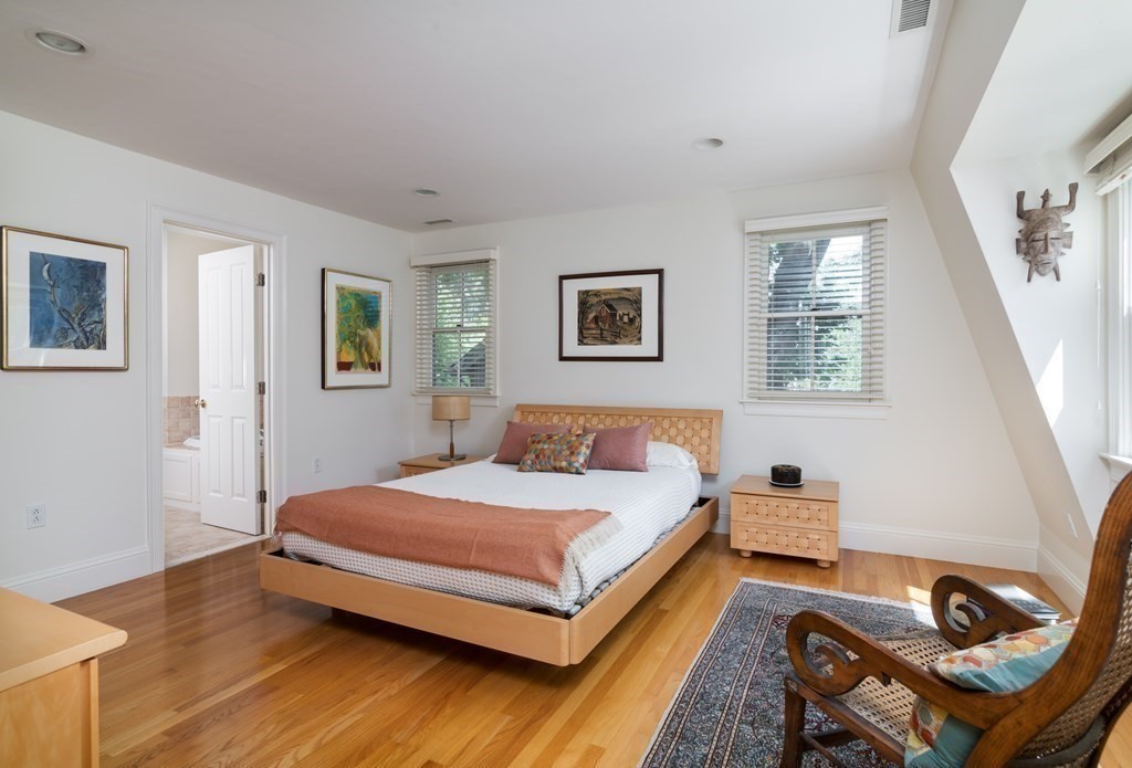 37 Mount Vernon, Neighborhood Nine