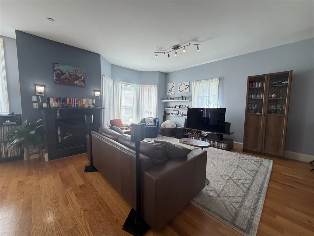 111 Pleasant St, Dorchester