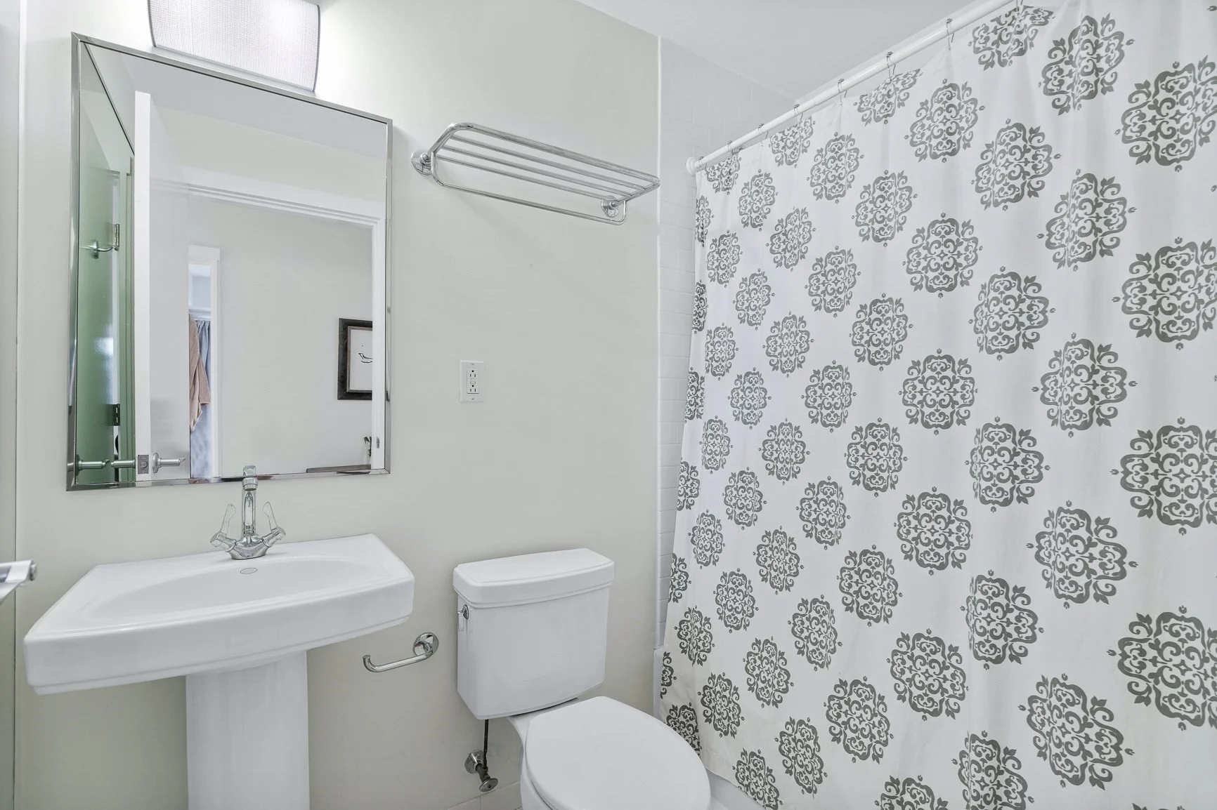 25 Channel Center St, South Boston