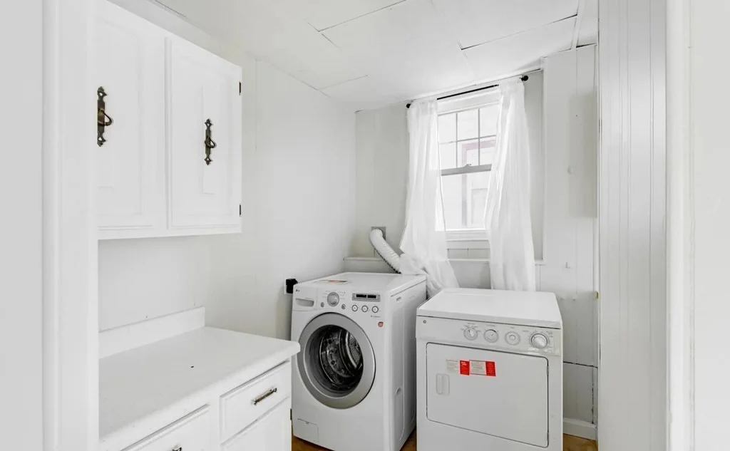 31 Falcon St, East Boston