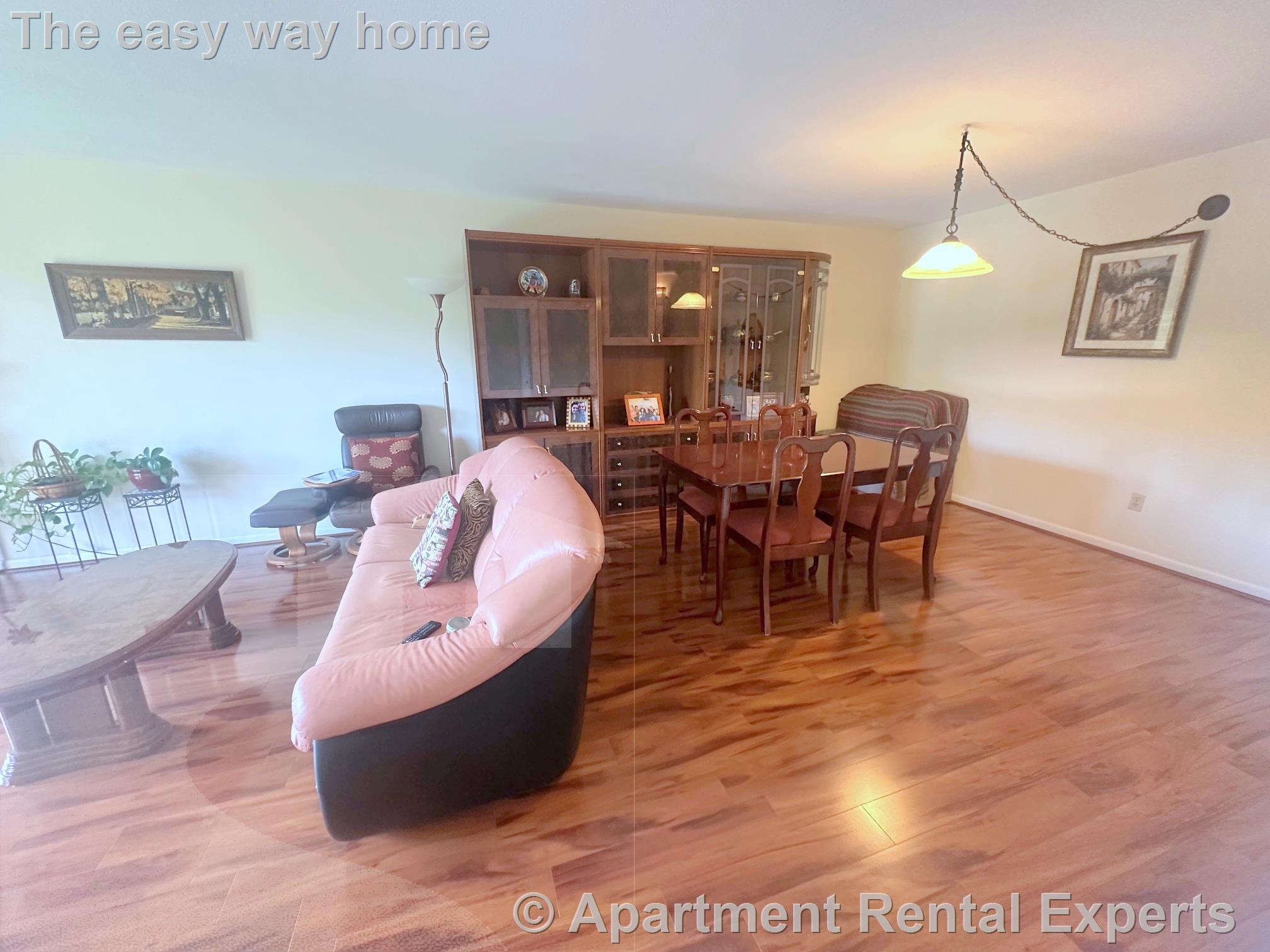 990 Massachusetts Ave, Arlington Heights